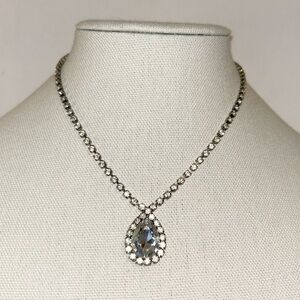 Rhinestone pendant necklace